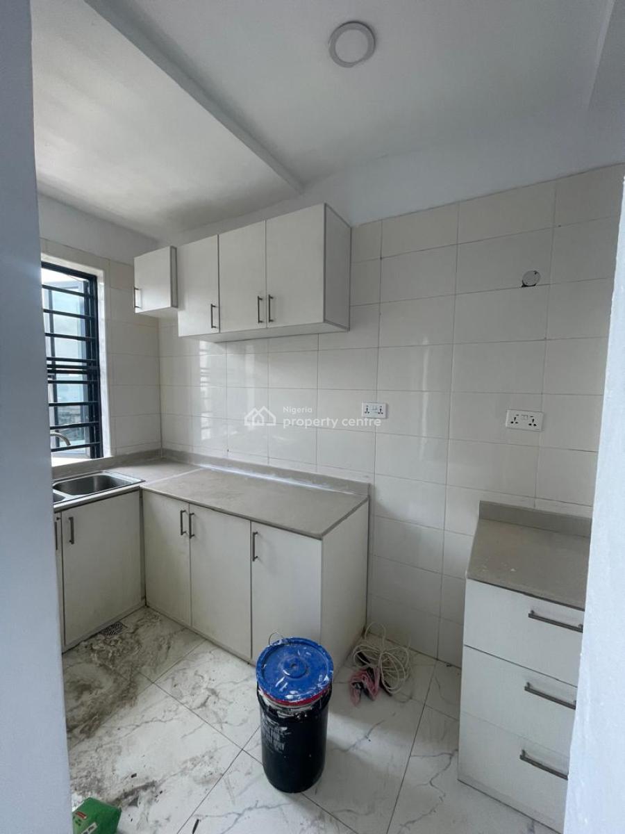 2 Bedroom Apartment, Ologolo, Lekki, Lagos, Flat / Apartment for Rent