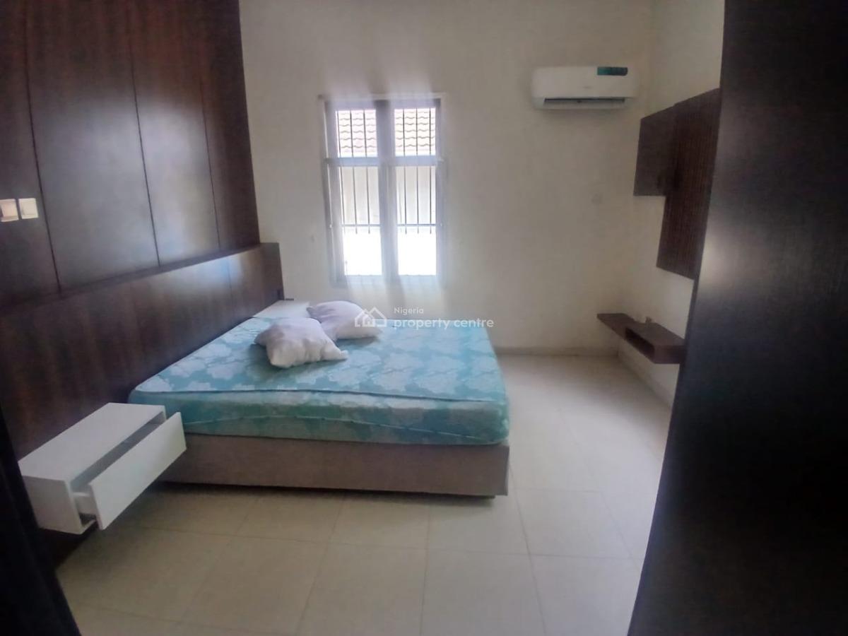 2 Bedroom Flat, Lekki Phase 1, Lekki, Lagos, Flat / Apartment for Rent