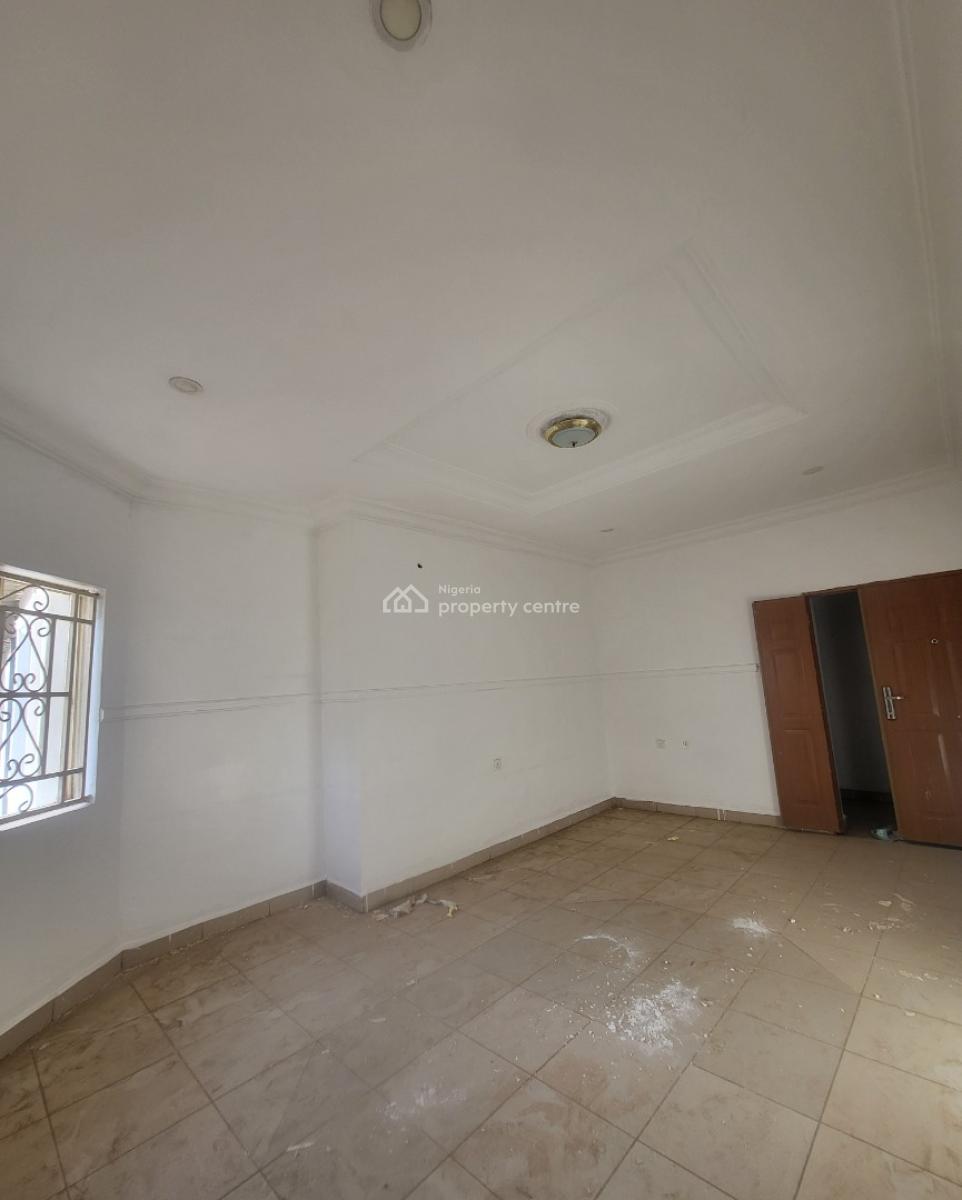 Luxurious Massive 2 Bedroom Flat, Gaat School, Gaduwa, Abuja, Flat / Apartment for Rent