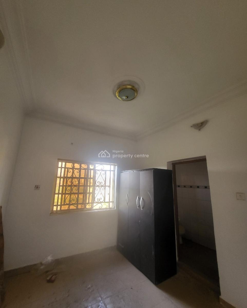 Luxurious Massive 2 Bedroom Flat, Gaat School, Gaduwa, Abuja, Flat / Apartment for Rent