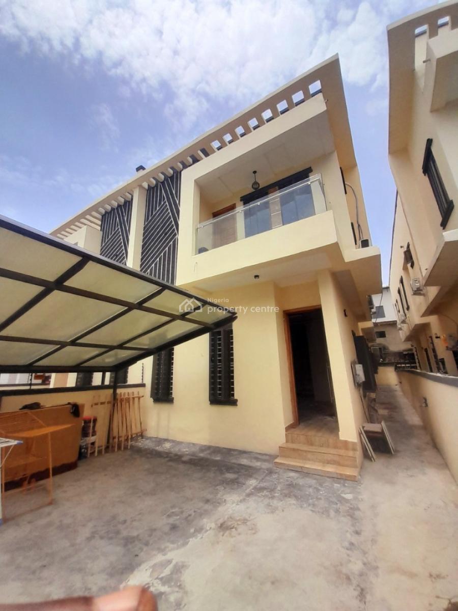 Bq in a Shared Apartment, Off Orchid Road, Lekki, Lagos, Self Contain (single Rooms) for Rent