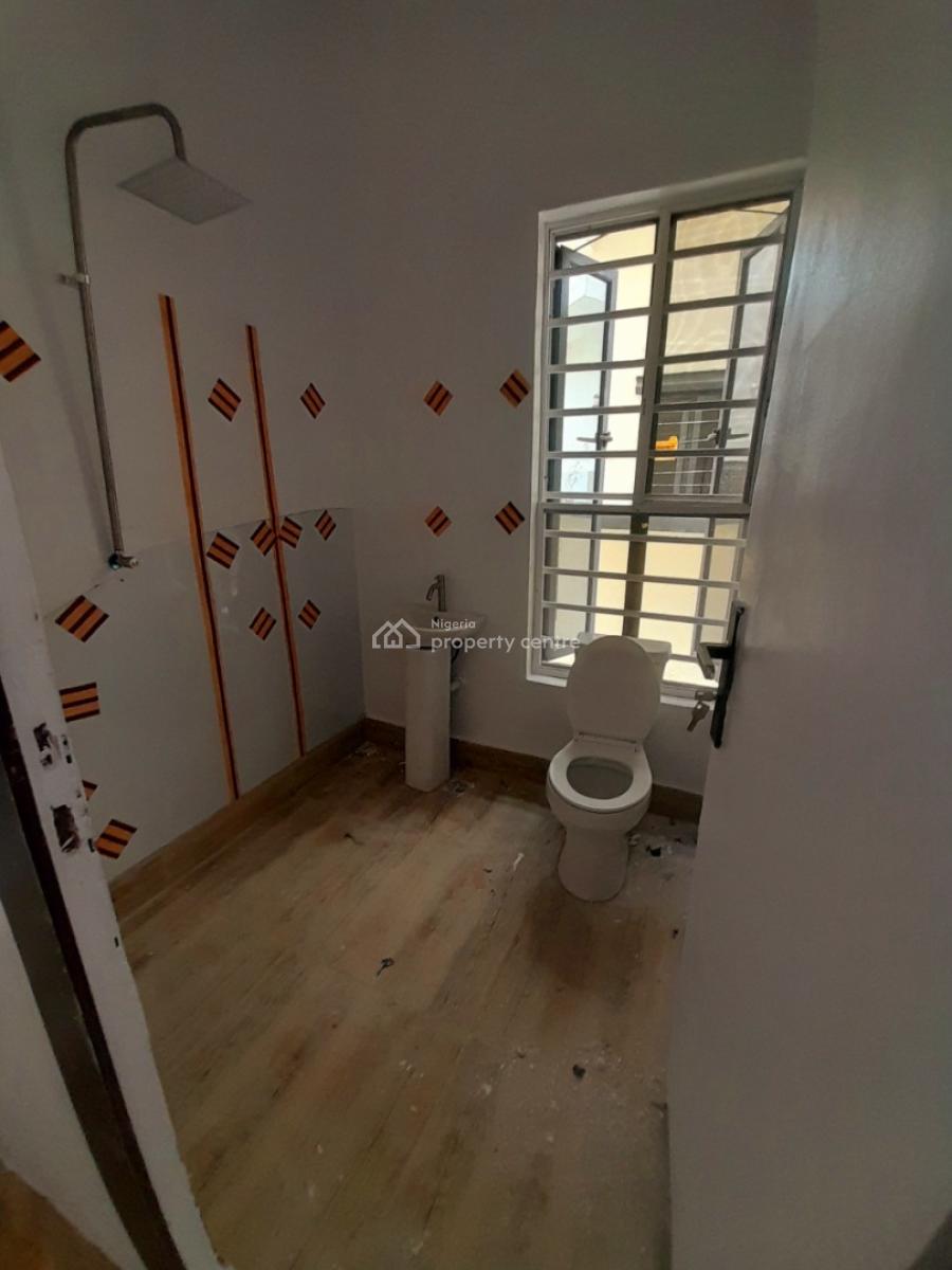 Studio Room in a Shared Apartment, Orchid Road, Lekki, Lagos, Self Contain (single Rooms) for Rent