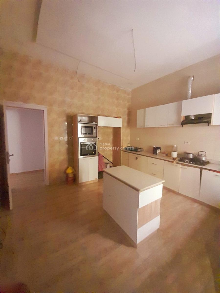 Studio Room in a Shared Apartment, Orchid Road, Lekki, Lagos, Self Contain (single Rooms) for Rent