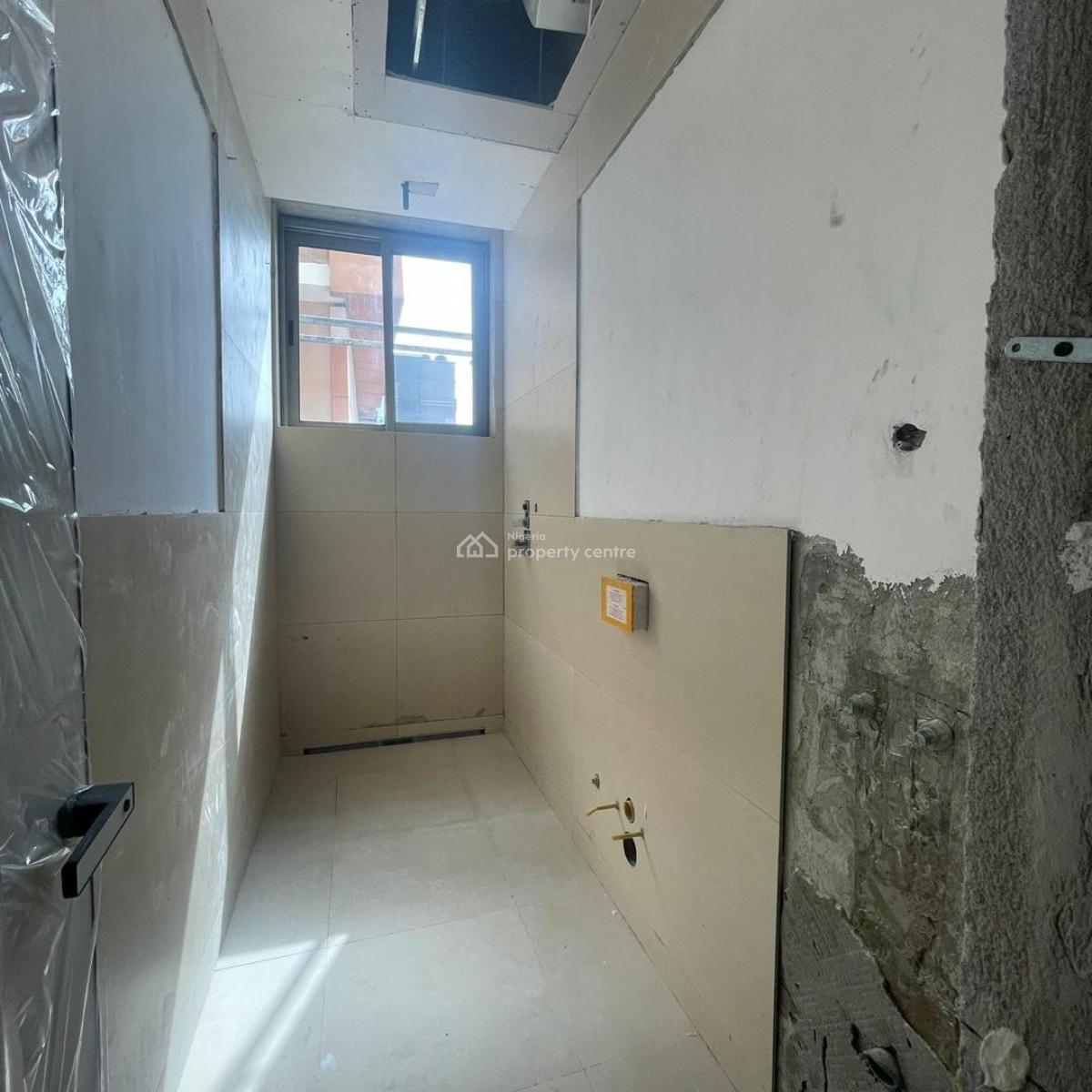 Exquisitely Finished 3 Bedroom Apartment with Swimming Pool, Gym, Bq, Lekki Phase 1, Lekki, Lagos, Flat / Apartment for Sale