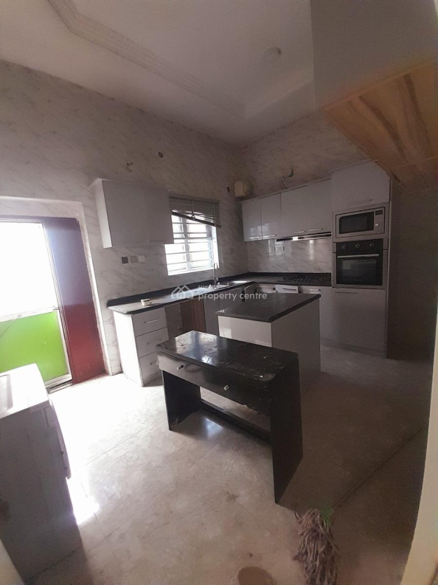 Mini Flat in a Shared Apartment, Orchid Road, Lekki, Lagos, Mini Flat (room and Parlour) for Rent