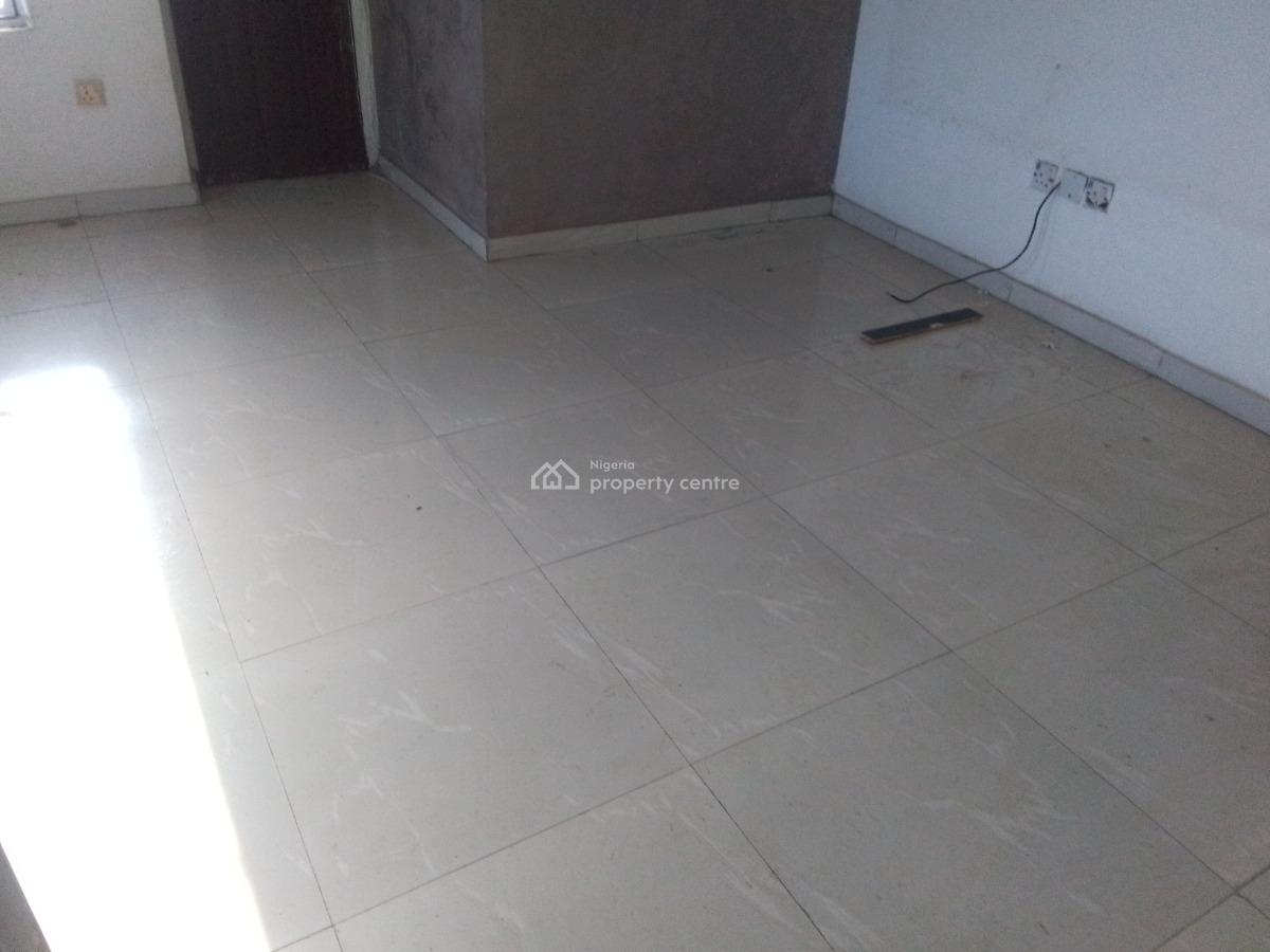 Spacious Luxury 2 Bedroom Flat with Excellent Features, Newtown Estate Rd, Ogombo, Ajah, Lagos, Flat / Apartment for Rent
