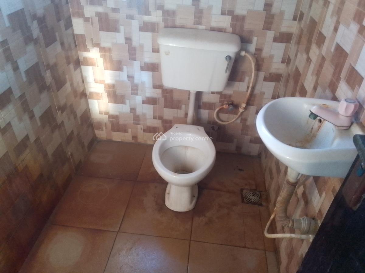 Spacious Luxury 2 Bedroom Flat with Excellent Features, Newtown Estate Rd, Ogombo, Ajah, Lagos, Flat / Apartment for Rent