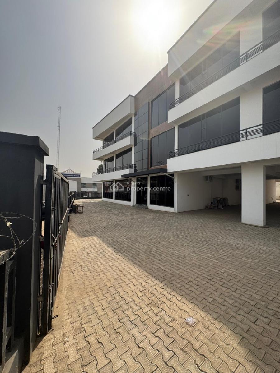Newly Built Office Complex on 3 Floors,elevator,990 Lettable Spaces, Strategic Location, Wuse 2, Abuja, Plaza / Complex / Mall for Rent