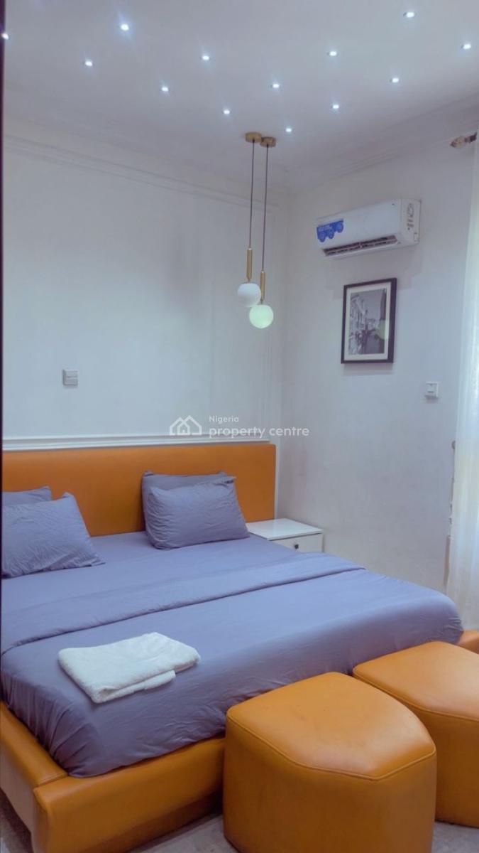 Luxury 2bedroom Apartment with Netflix and 24hrs Power Supply, Secured Environment, Lekki Phase 1, Lekki, Lagos, Flat / Apartment Short Let