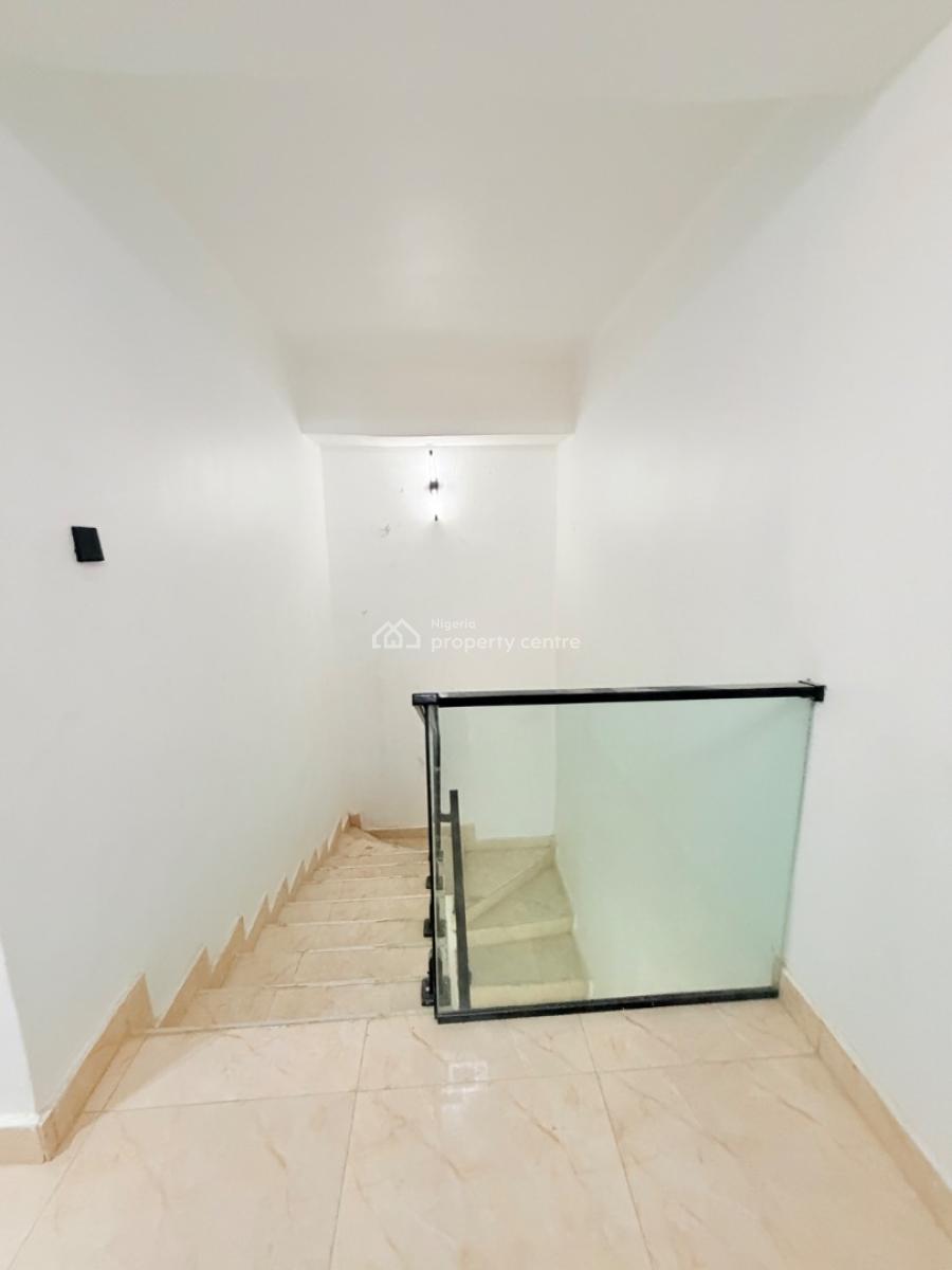 Exquisitely Built 4 Bedroom Terrace Duplex in a Prime Location, Surulere, Lagos, Terraced Duplex for Sale