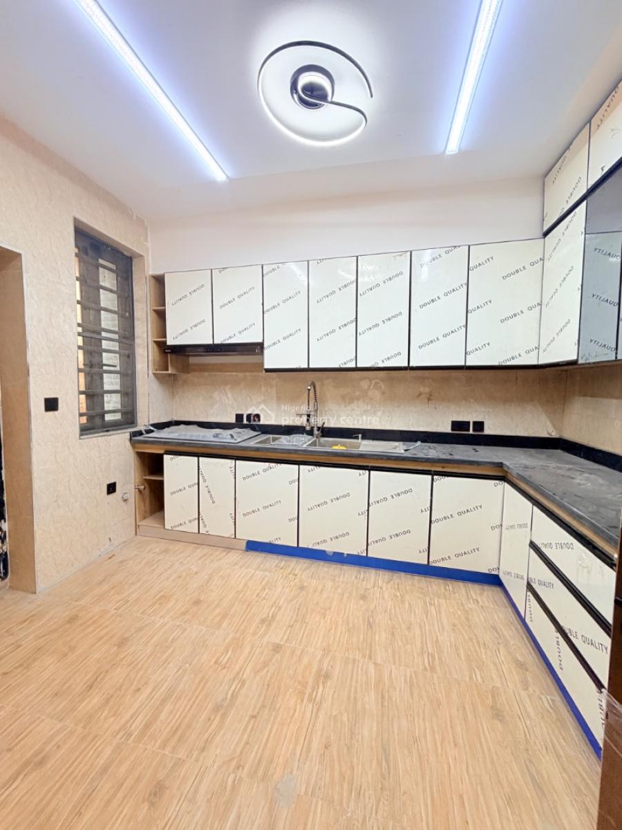 Exquisitely Built 4 Bedroom Terrace Duplex in a Prime Location, Surulere, Lagos, Terraced Duplex for Sale