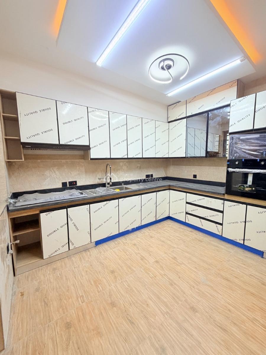 Exquisitely Built 4 Bedroom Terrace Duplex in a Prime Location, Surulere, Lagos, Terraced Duplex for Sale