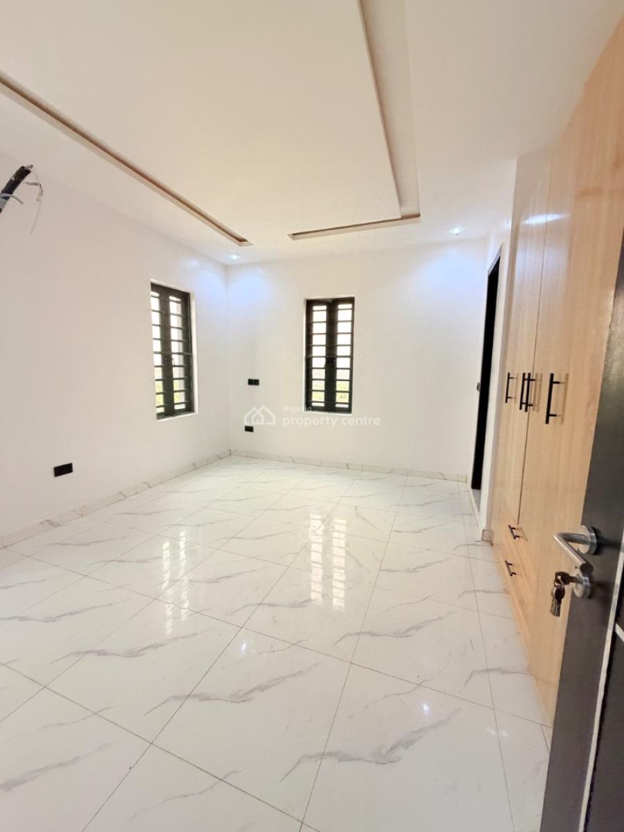 Exquisitely Built 4 Bedroom Terrace Duplex in a Prime Location, Surulere, Lagos, Terraced Duplex for Sale