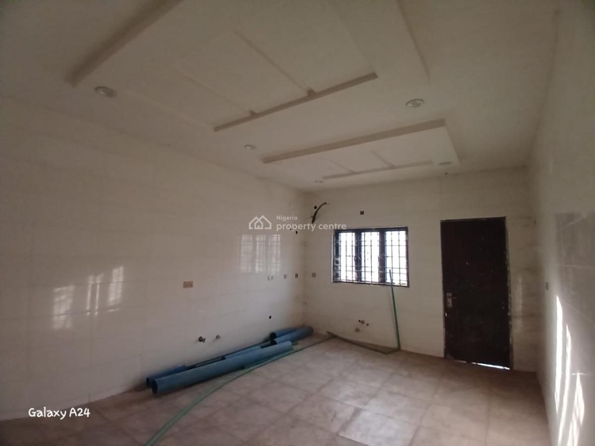 3-bedroom Apartment Distress, By Nizamiye Hospital, Idu Industrial, Abuja, Flat / Apartment for Sale
