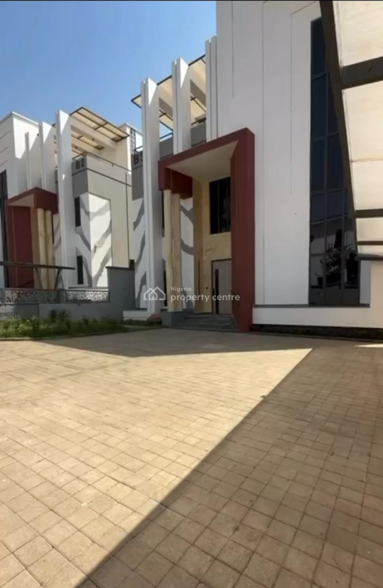 Luxury 6 Bedroom Fully Detached Gated Duplex with 2 Rooms Bq, Off Ademu Aleru Street, Guzape District, Abuja, Detached Duplex for Sale