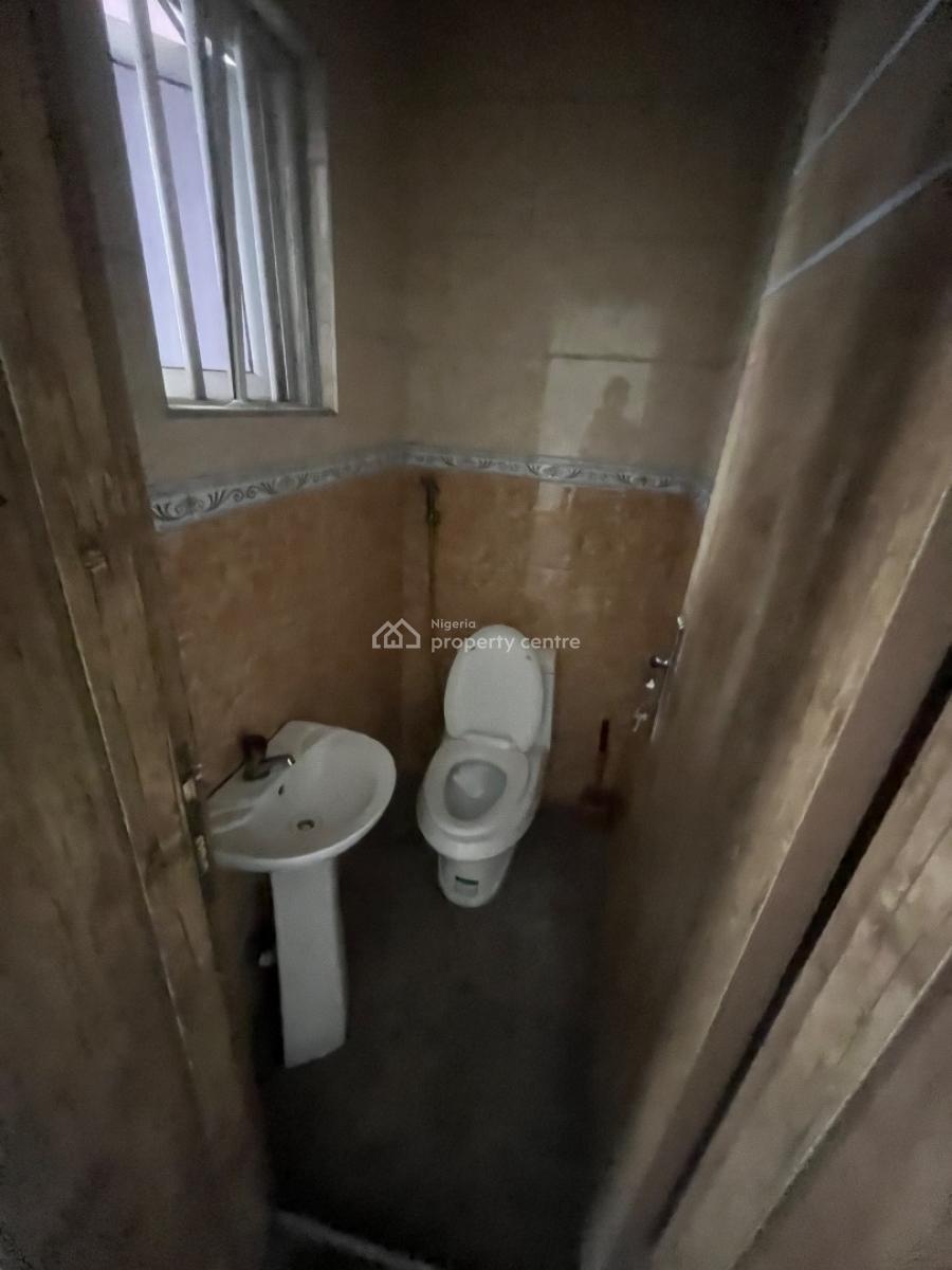 Clean Exquisite 3 Bedroom Terrace Duplex with 2 Living Room, Mobil Road Ilaje, Ajah, Lagos, Terraced Duplex for Rent