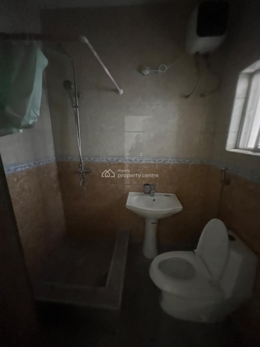 Clean Exquisite 3 Bedroom Terrace Duplex with 2 Living Room, Mobil Road Ilaje, Ajah, Lagos, Terraced Duplex for Rent