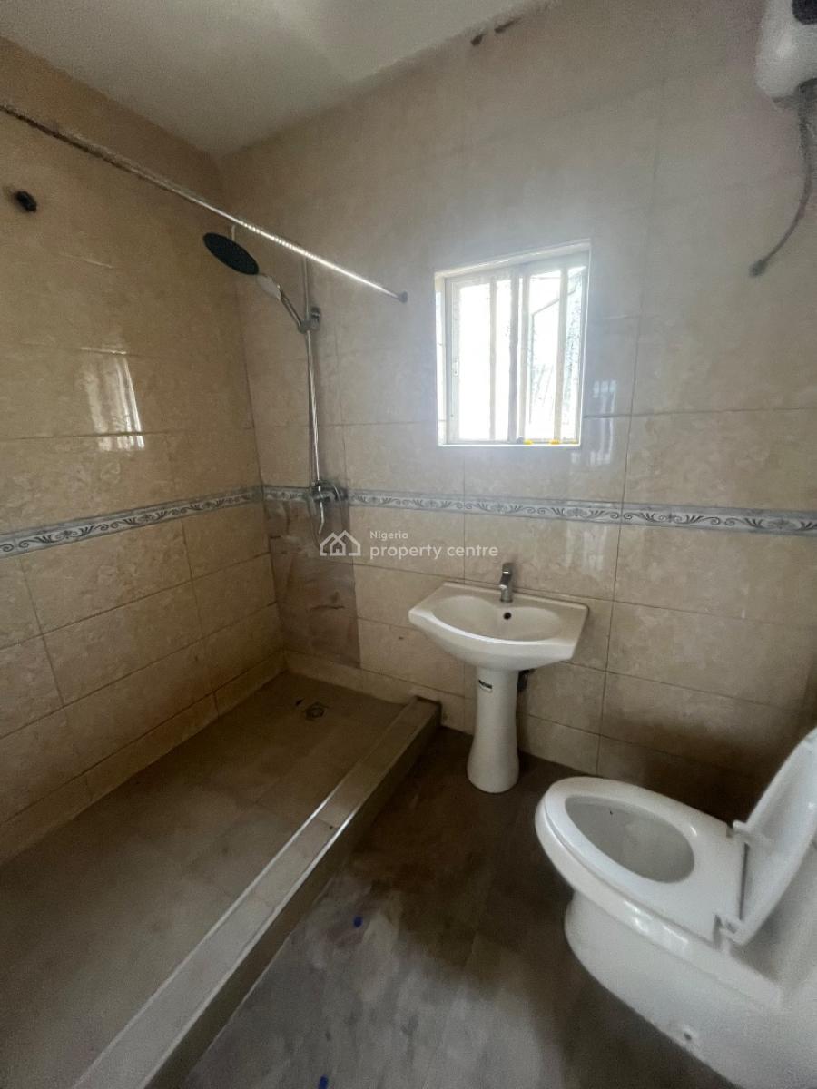 Clean Exquisite 3 Bedroom Terrace Duplex with 2 Living Room, Mobil Road Ilaje, Ajah, Lagos, Terraced Duplex for Rent