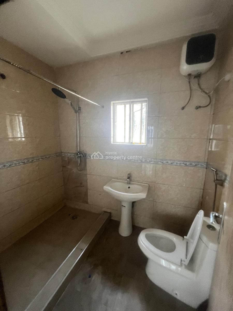 Clean Exquisite 3 Bedroom Terrace Duplex with 2 Living Room, Mobil Road Ilaje, Ajah, Lagos, Terraced Duplex for Rent