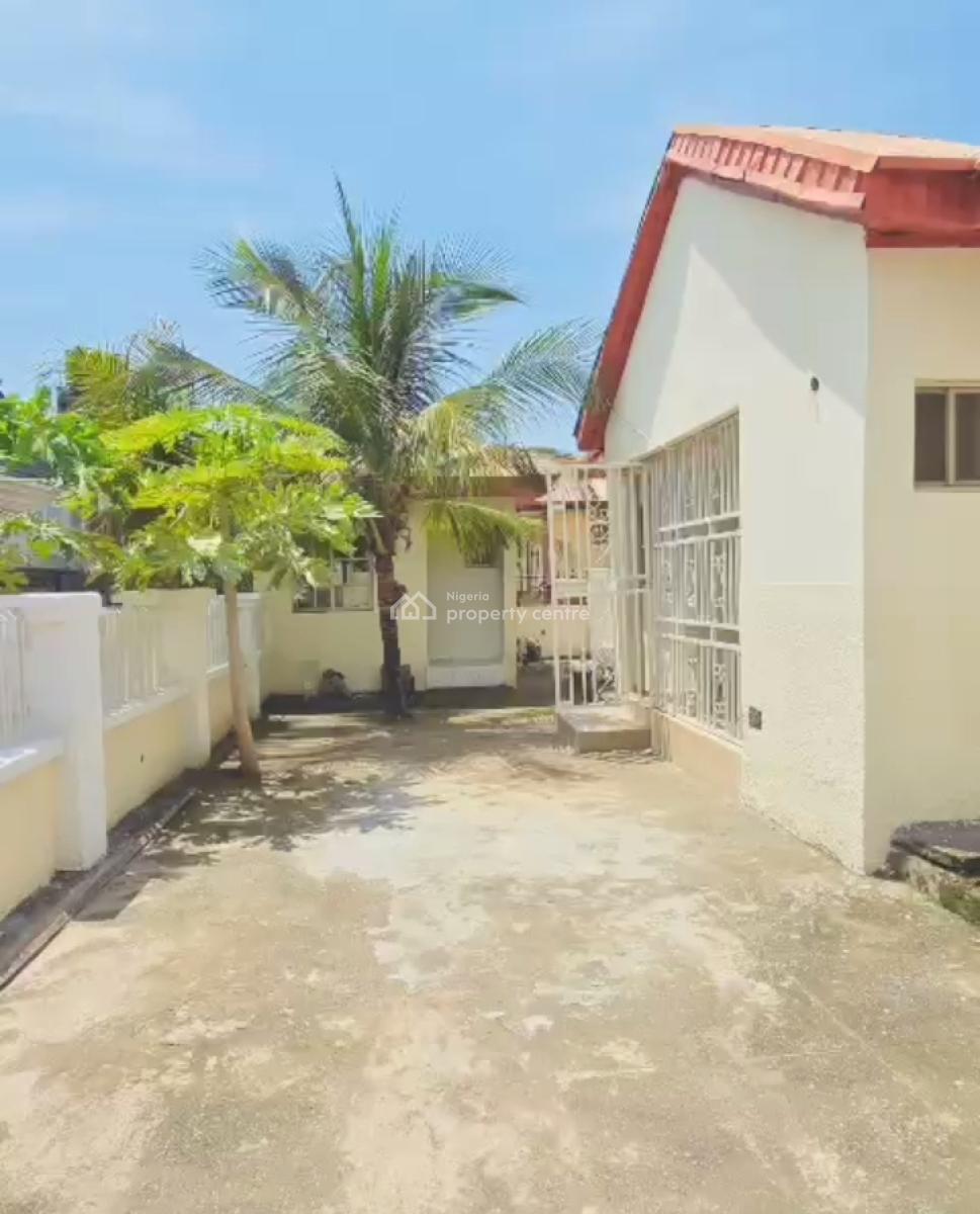 Spacious Standard Decent 3 Bedroom Bungalow, Lugbe District, Abuja, Detached Bungalow for Sale