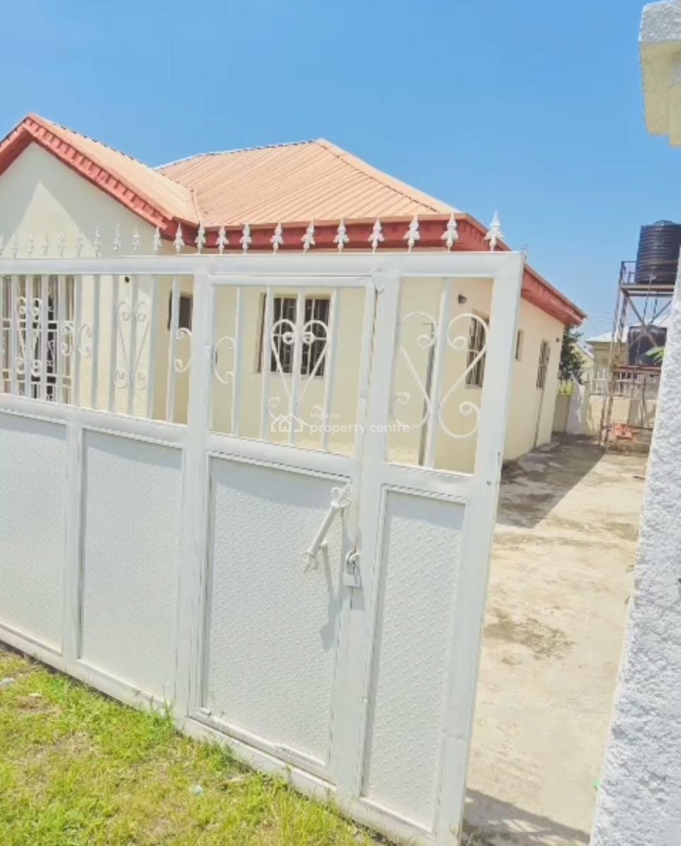 Spacious Standard Decent 3 Bedroom Bungalow, Lugbe District, Abuja, Detached Bungalow for Sale