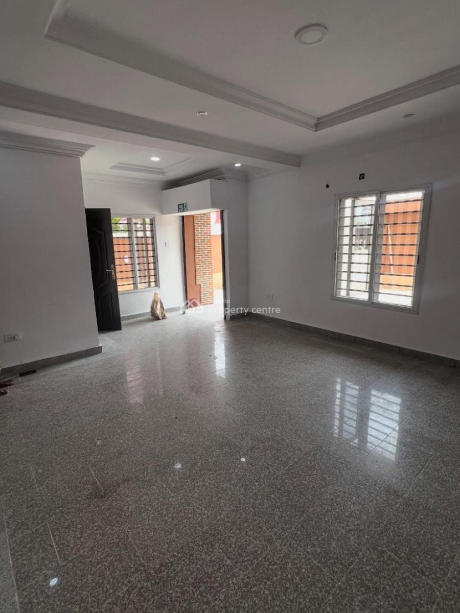 Spacious 5 Bedroom Semi Detached Duplex on Two Floors, 5 Bedroom Duplex for Rent, Lekki Phase 1, Lekki, Lagos, Semi-detached Duplex for Rent
