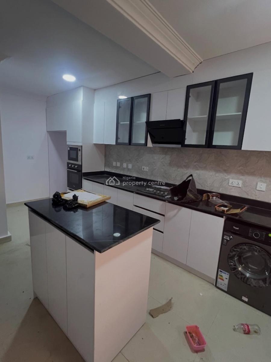 Spacious 5 Bedroom Semi Detached Duplex on Two Floors, 5 Bedroom Duplex for Rent, Lekki Phase 1, Lekki, Lagos, Semi-detached Duplex for Rent