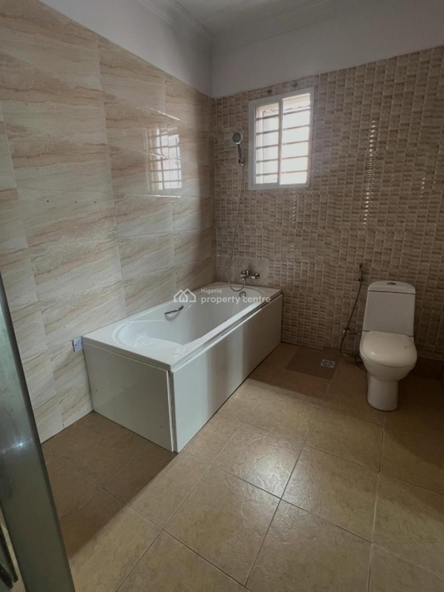 Spacious 5 Bedroom Semi Detached Duplex on Two Floors, 5 Bedroom Duplex for Rent, Lekki Phase 1, Lekki, Lagos, Semi-detached Duplex for Rent