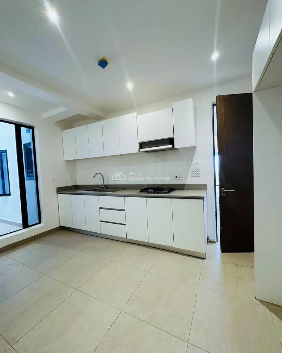 Newly Built Luxury Fully Serviced Spacious  3bedroom Apartment+ Boys Q, Lekki, Lekki Phase 1, Lekki, Lagos, Flat / Apartment for Rent