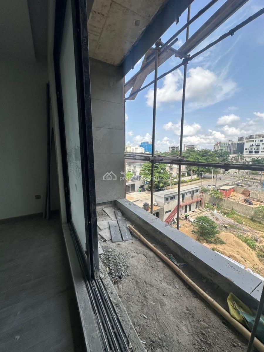 Spacious High-end 2 Bedroom Apartment with Swimming Pool, Ikoyi, Lagos, Flat / Apartment for Sale