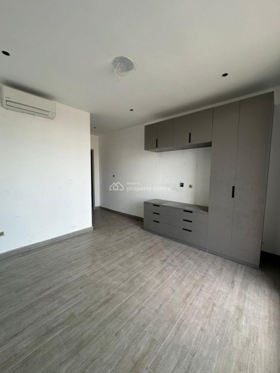 Spacious High-end 2 Bedroom Apartment with Swimming Pool, Ikoyi, Lagos, Flat / Apartment for Sale