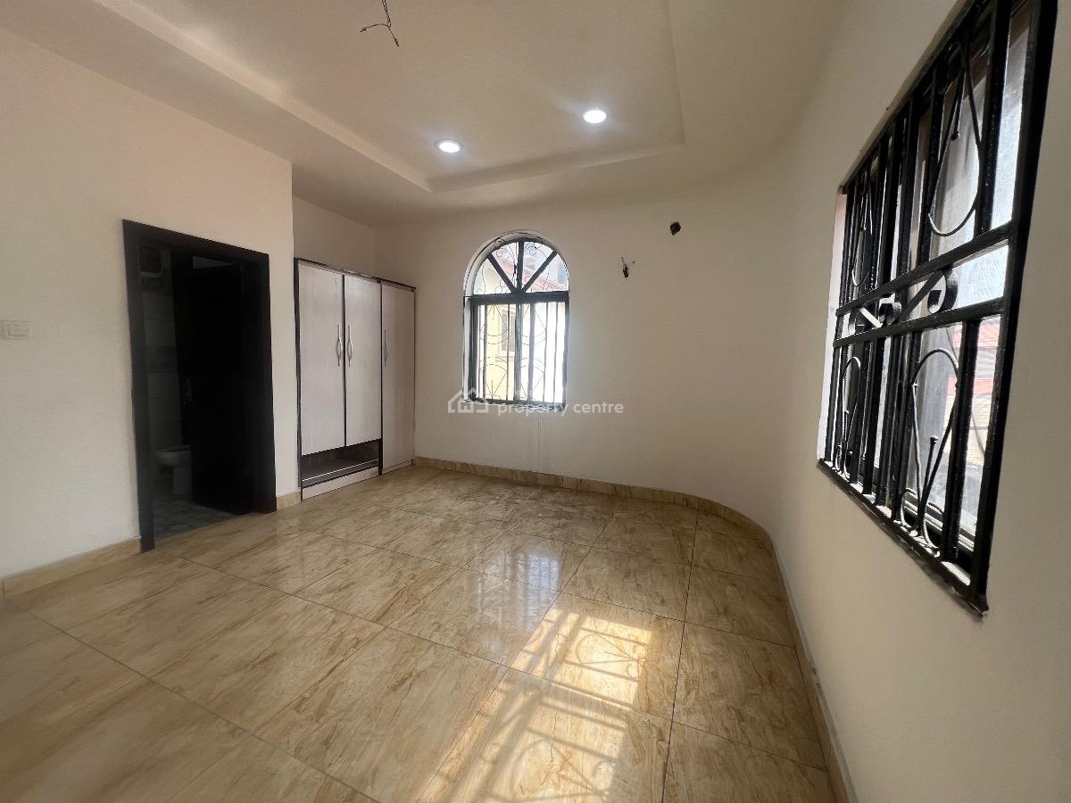 2bedroom Flat, Admiralty Way, Lekki Phase 1, Lekki, Lagos, Flat / Apartment for Rent