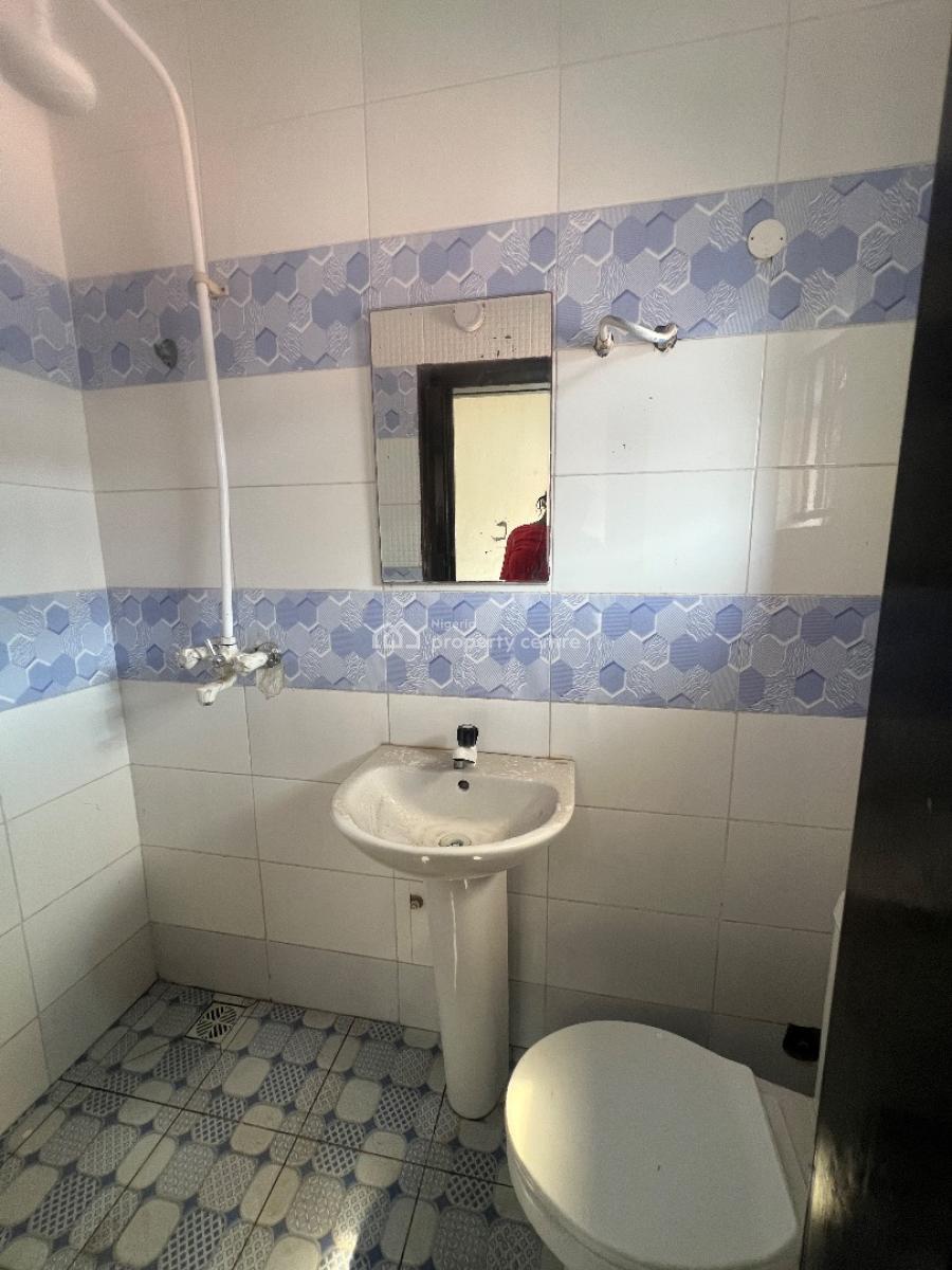 2bedroom Flat, Admiralty Way, Lekki Phase 1, Lekki, Lagos, Flat / Apartment for Rent