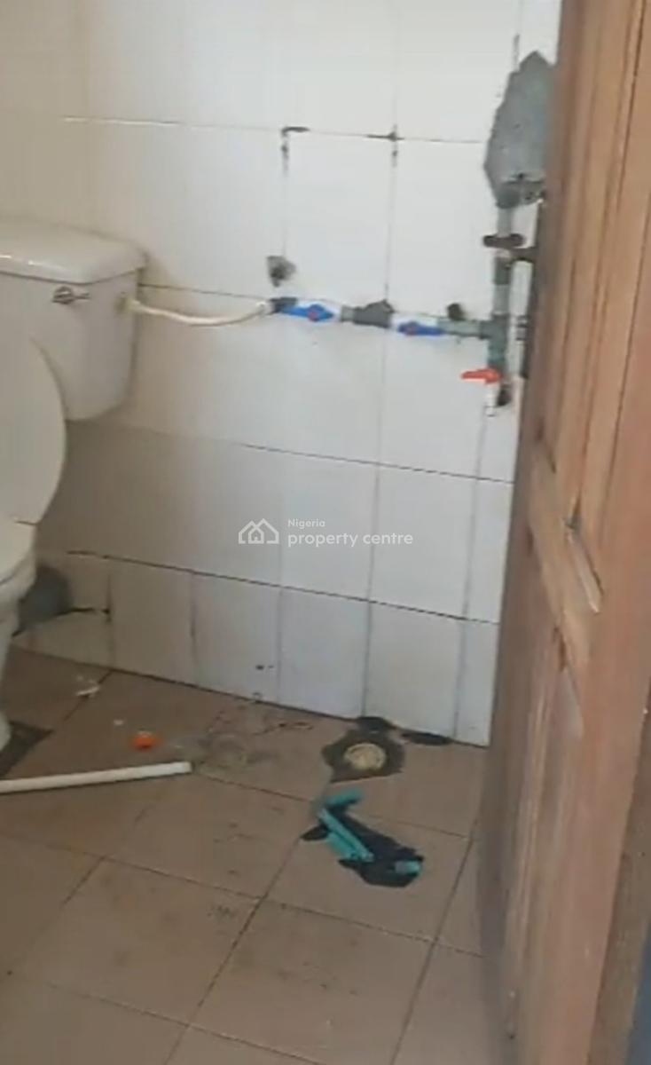 Renovated Mini Flat at Thomas Estate { Video}, Thomas Estate, Ajah, Lagos, Mini Flat (room and Parlour) for Rent