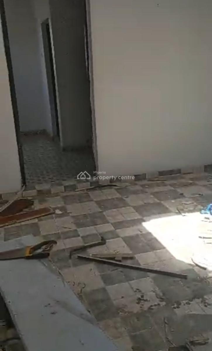 Renovated Mini Flat at Thomas Estate { Video}, Thomas Estate, Ajah, Lagos, Mini Flat (room and Parlour) for Rent