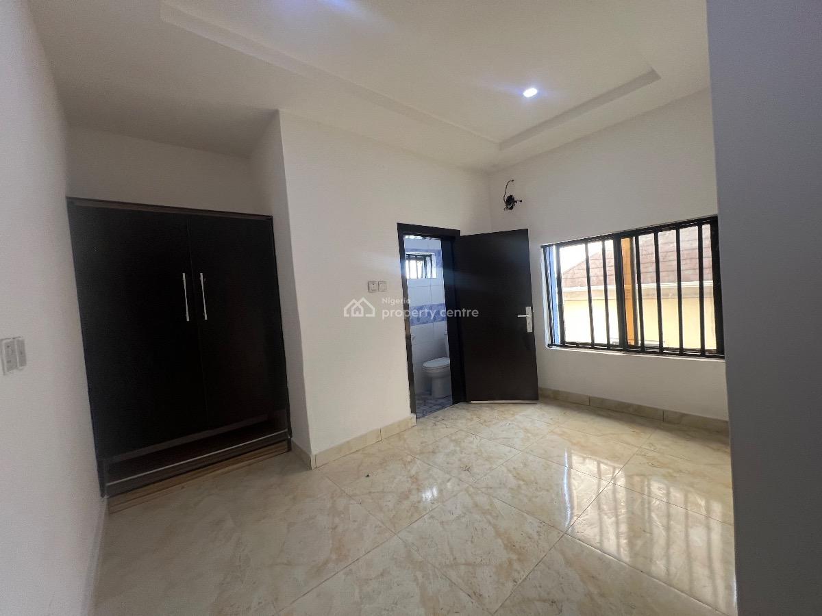 3bedroom Flat, Admiralty Way, Lekki Phase 1, Lekki, Lagos, Flat / Apartment for Rent