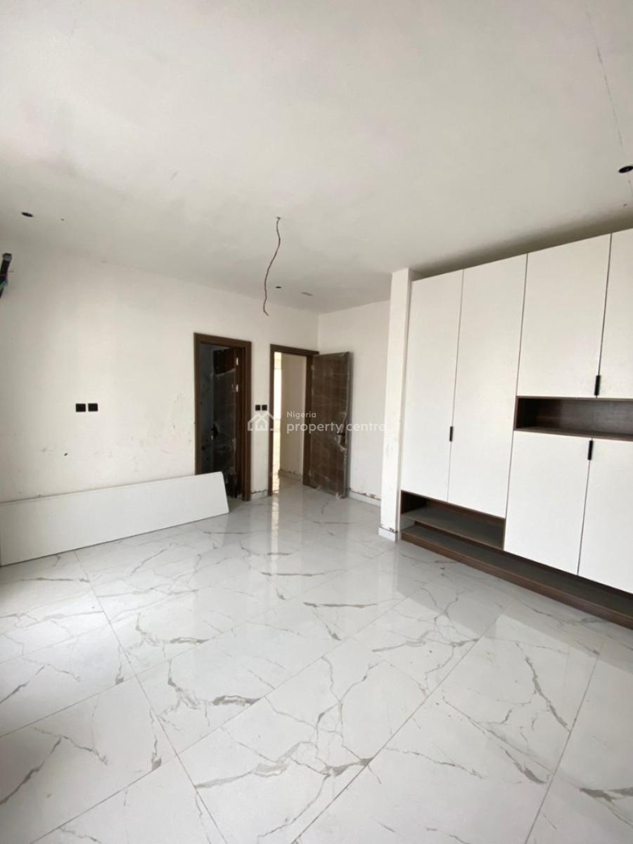 Spacious 2bedroom Apartment Within a Serene Environ, Lekki Phase 1, Lekki, Lagos, Flat / Apartment for Sale