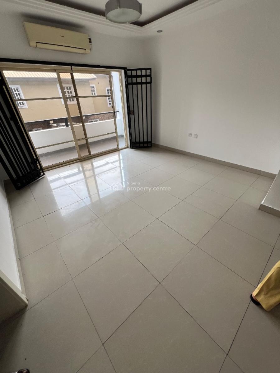 Spacious Luxury 3-bedroom Apartment with a Room Bq in Lekki, Lekki Phase 1, Lekki, Lagos, Flat / Apartment for Rent