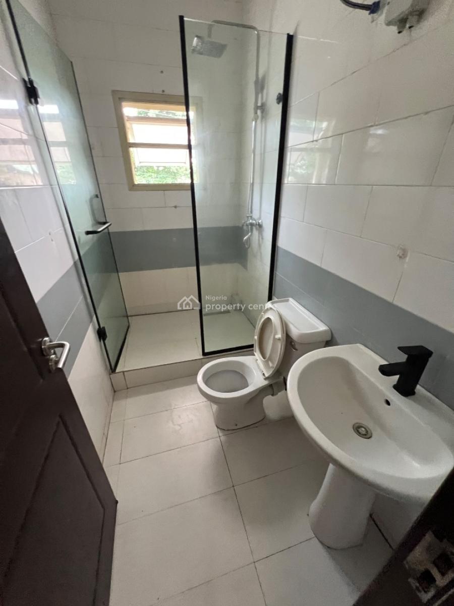 Spacious Luxury 3-bedroom Apartment with a Room Bq in Lekki, Lekki Phase 1, Lekki, Lagos, Flat / Apartment for Rent