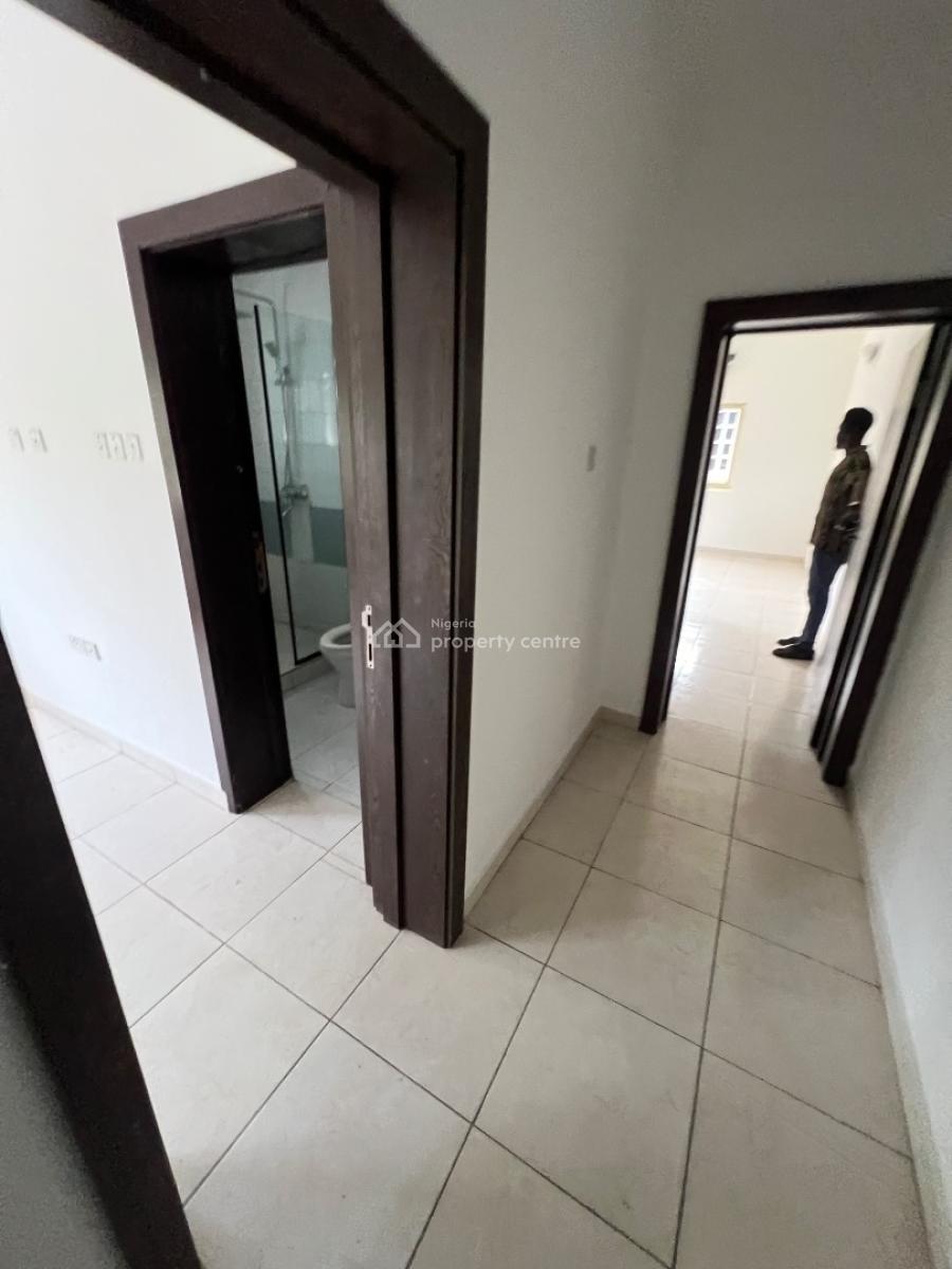 Spacious Luxury 3-bedroom Apartment with a Room Bq in Lekki, Lekki Phase 1, Lekki, Lagos, Flat / Apartment for Rent