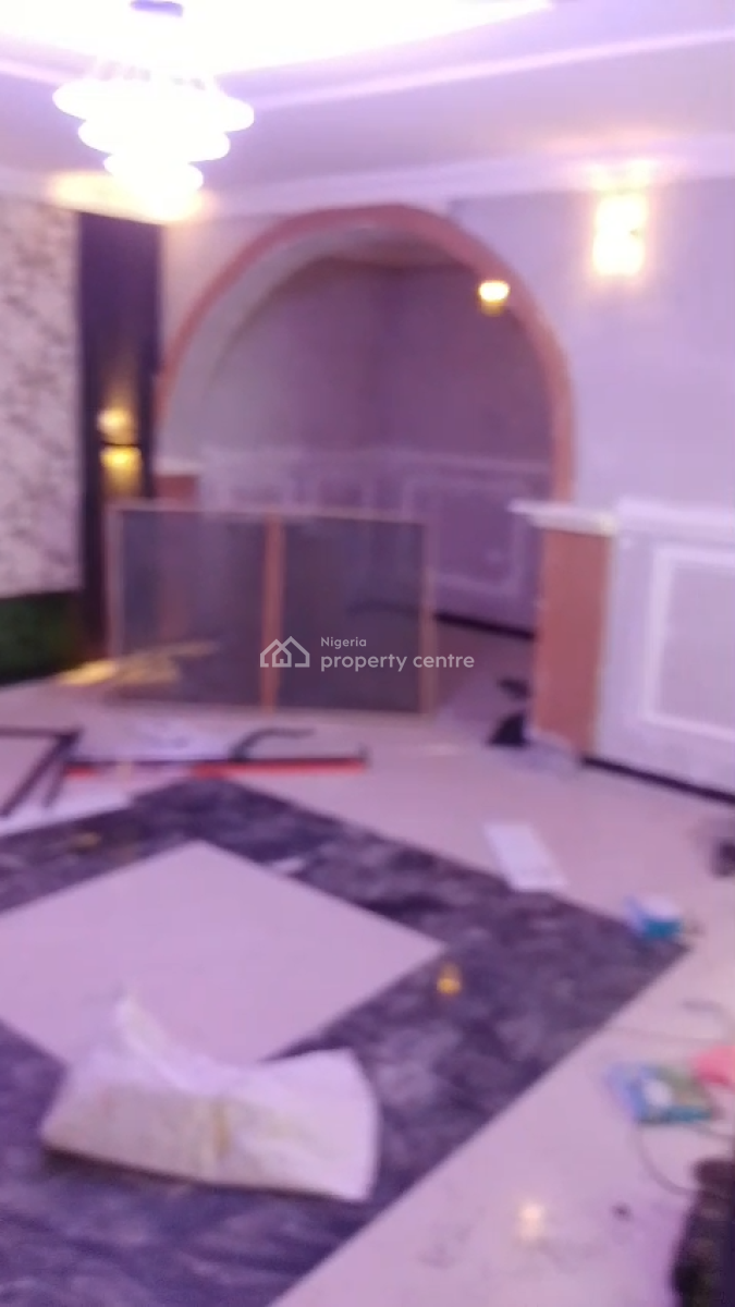 Executive 3brm, Ago Palace, Isolo, Lagos, Flat / Apartment for Rent
