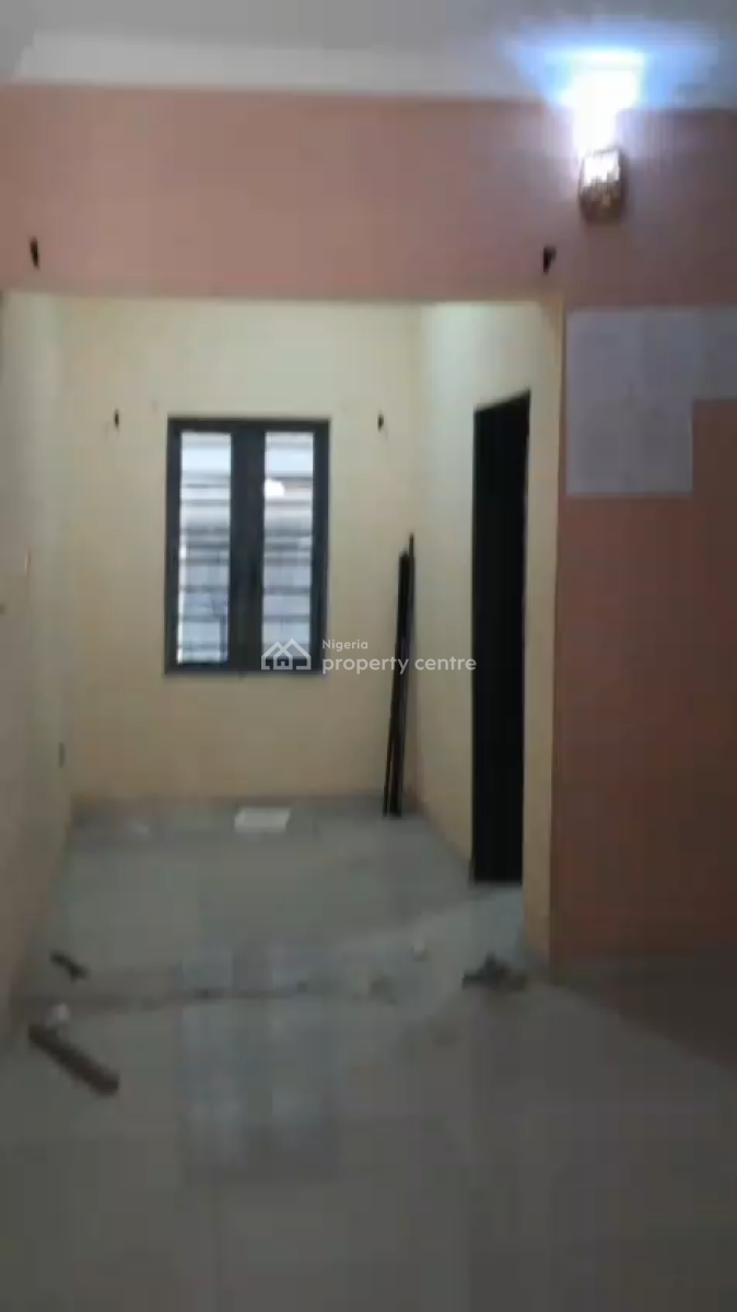 Very Clean 3brm, Ago Palace, Isolo, Lagos, Flat / Apartment for Rent