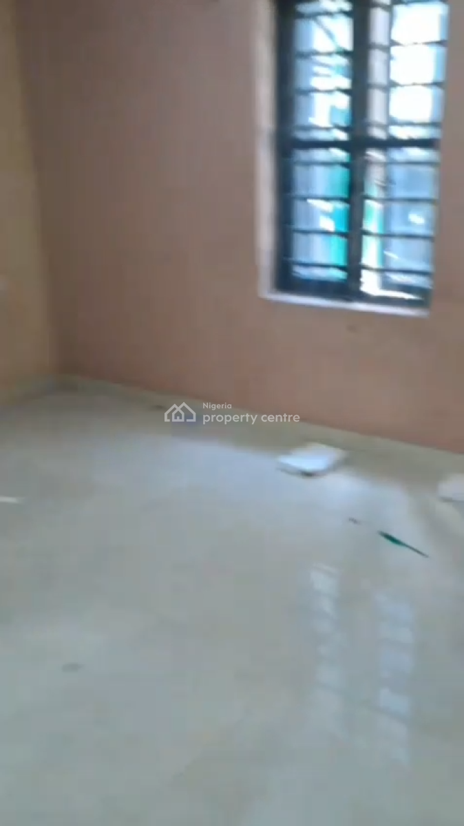 Very Clean 3brm, Ago Palace, Isolo, Lagos, Flat / Apartment for Rent