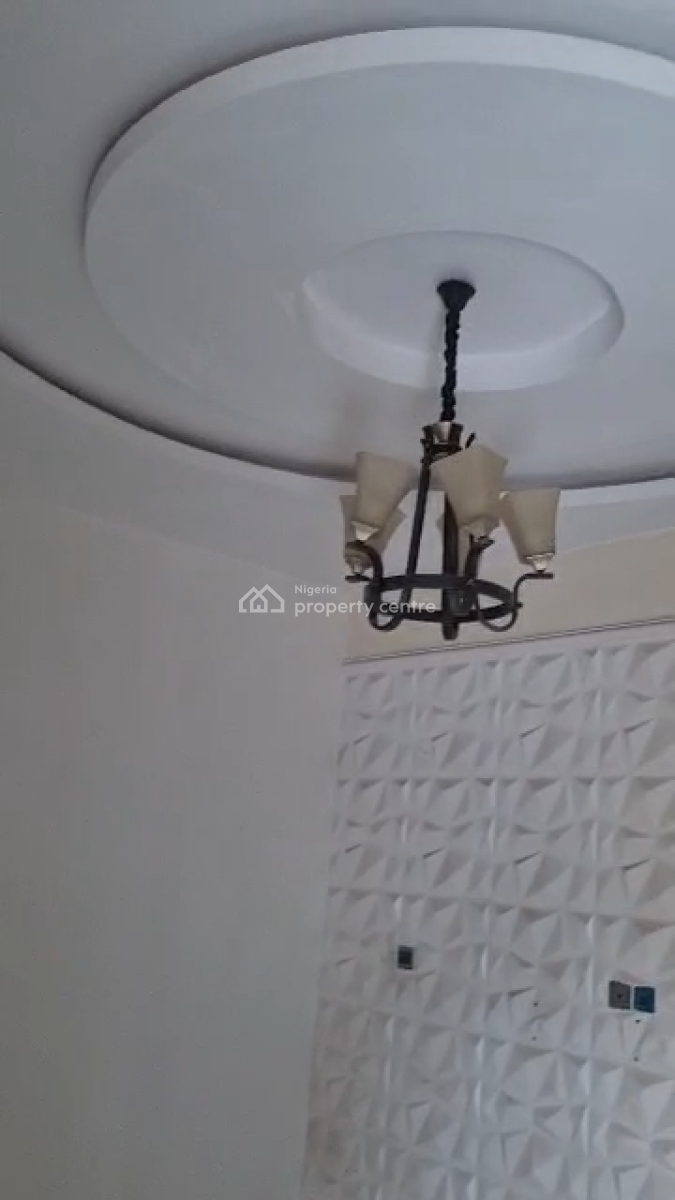 Nice 2 Bedroom Flat, Omole Phase 1, Ikeja, Lagos, Flat / Apartment for Rent