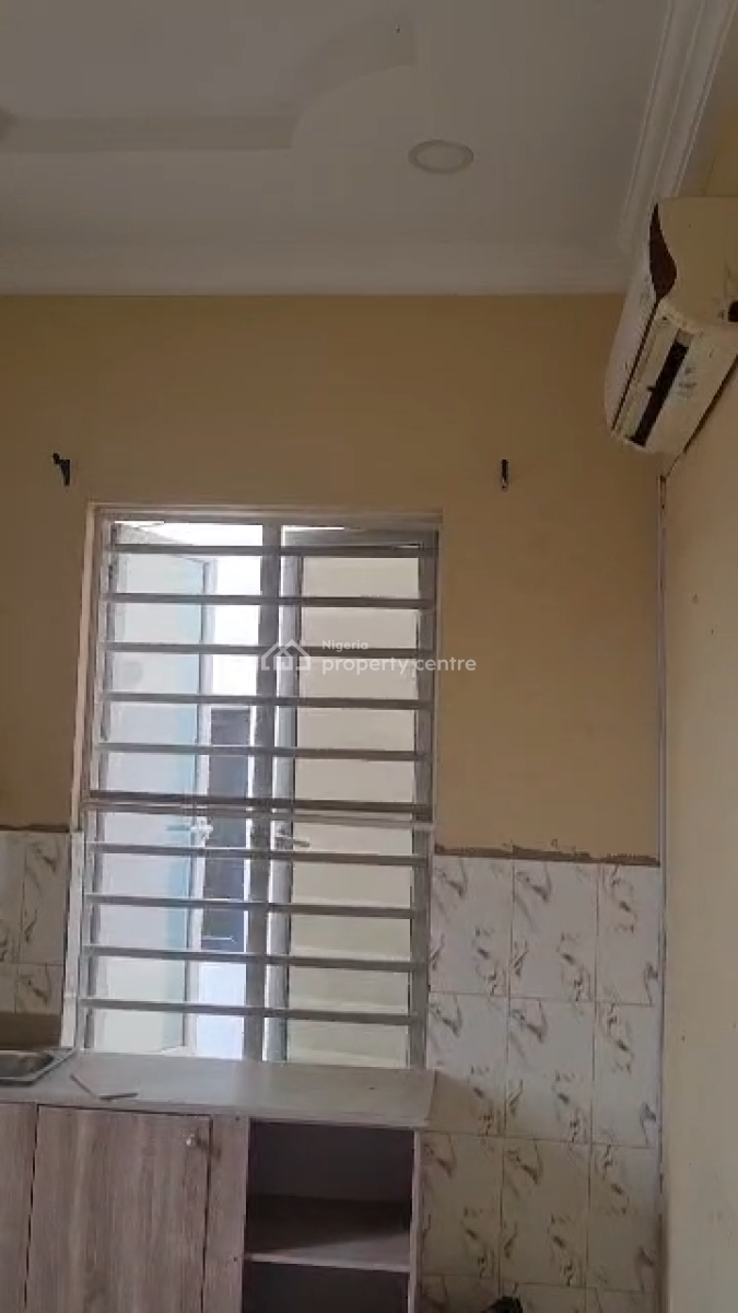 Nice 2 Bedroom Flat, Omole Phase 1, Ikeja, Lagos, Flat / Apartment for Rent