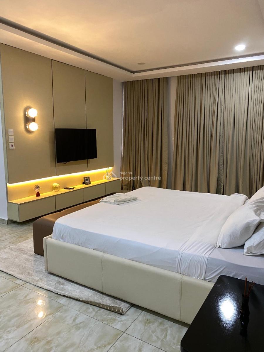Luxury 4 Bedroom Apartment, Lekki Phase 1, Lekki, Lagos, Flat / Apartment Short Let