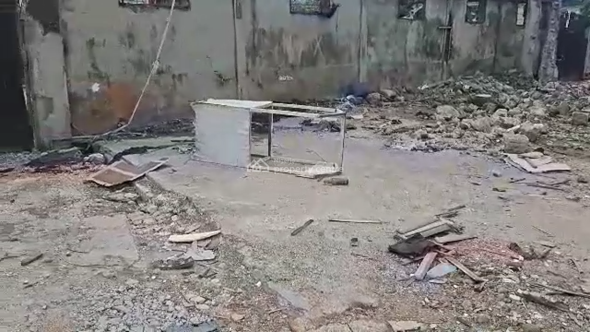 Commercial  Conerpiece 3 Plot, Ago Palace, Isolo, Lagos, Land for Sale