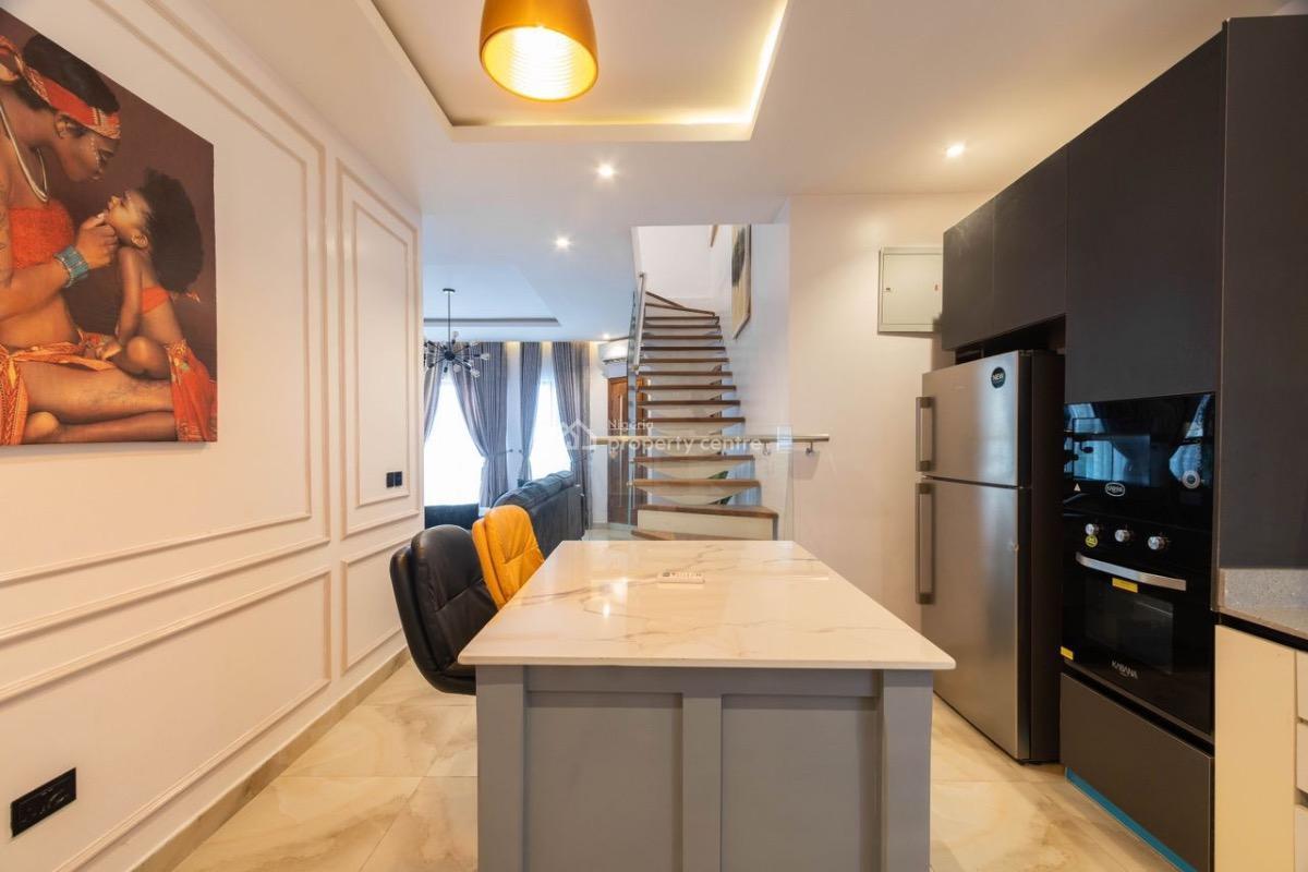 Luxury 2 Bedroom Apartment, Lekki Phase 1, Lekki, Lagos, Flat / Apartment Short Let