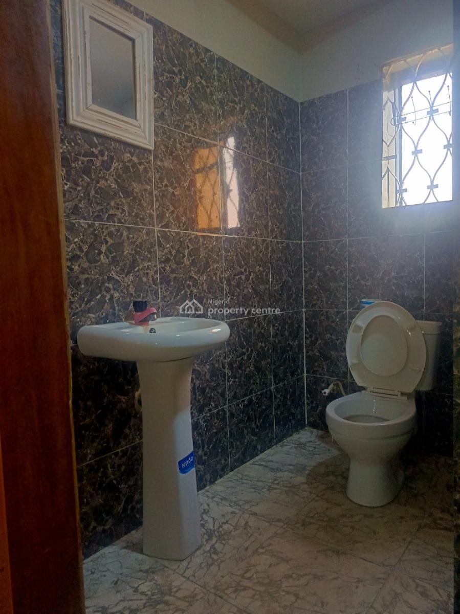 Quality Budget Three Bedroom Apartments, Felele Rab, Felele Layout, Ibadan, Oyo, Flat / Apartment Short Let