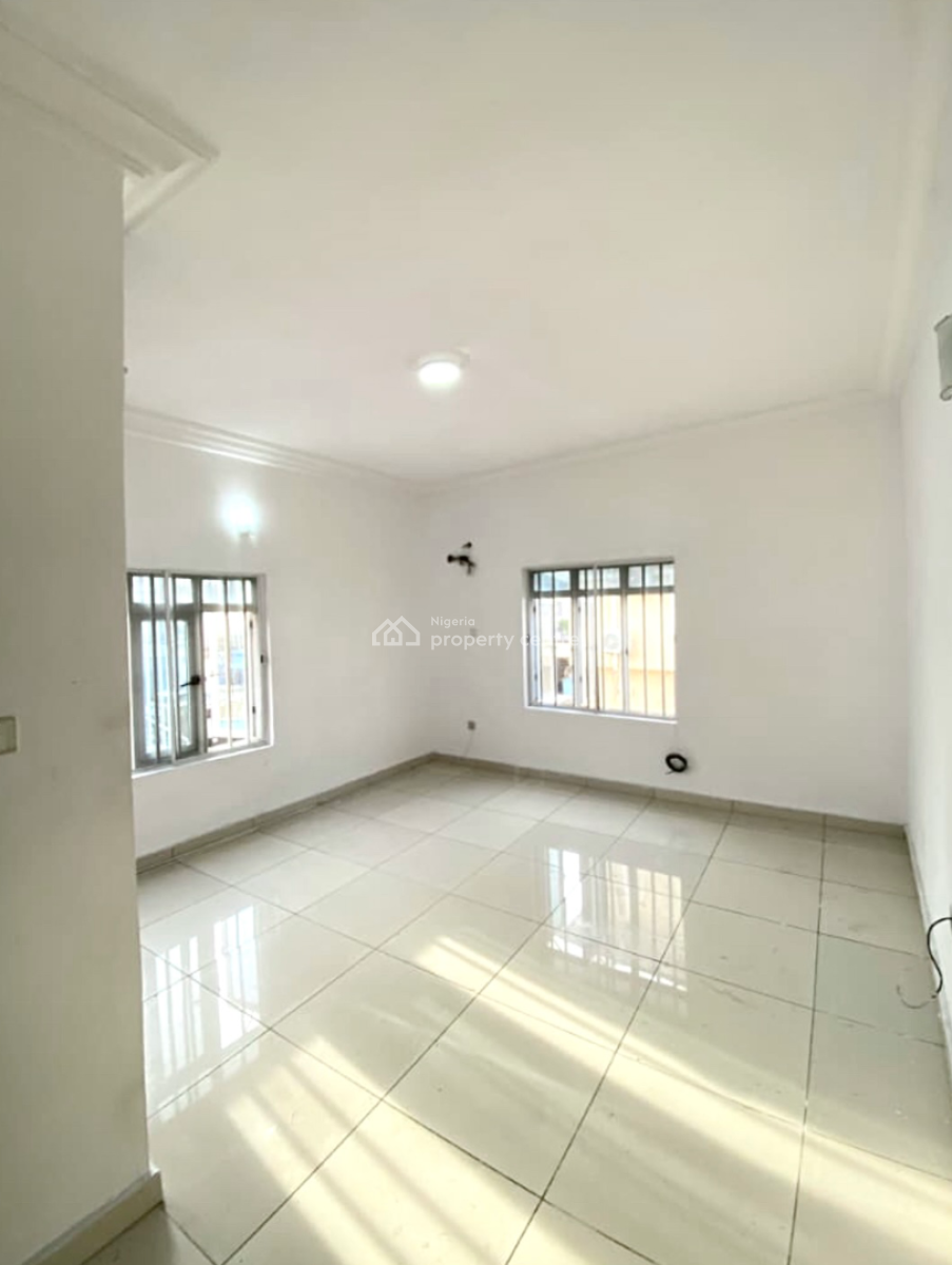 Luxury Spacious 2 Bedroom Apartment on First Floor (upstairs), Bera Estate, Chevron Drive, Chevron, Lekki, Lagos, Flat / Apartment for Rent